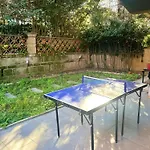 Happy House With Private Garden