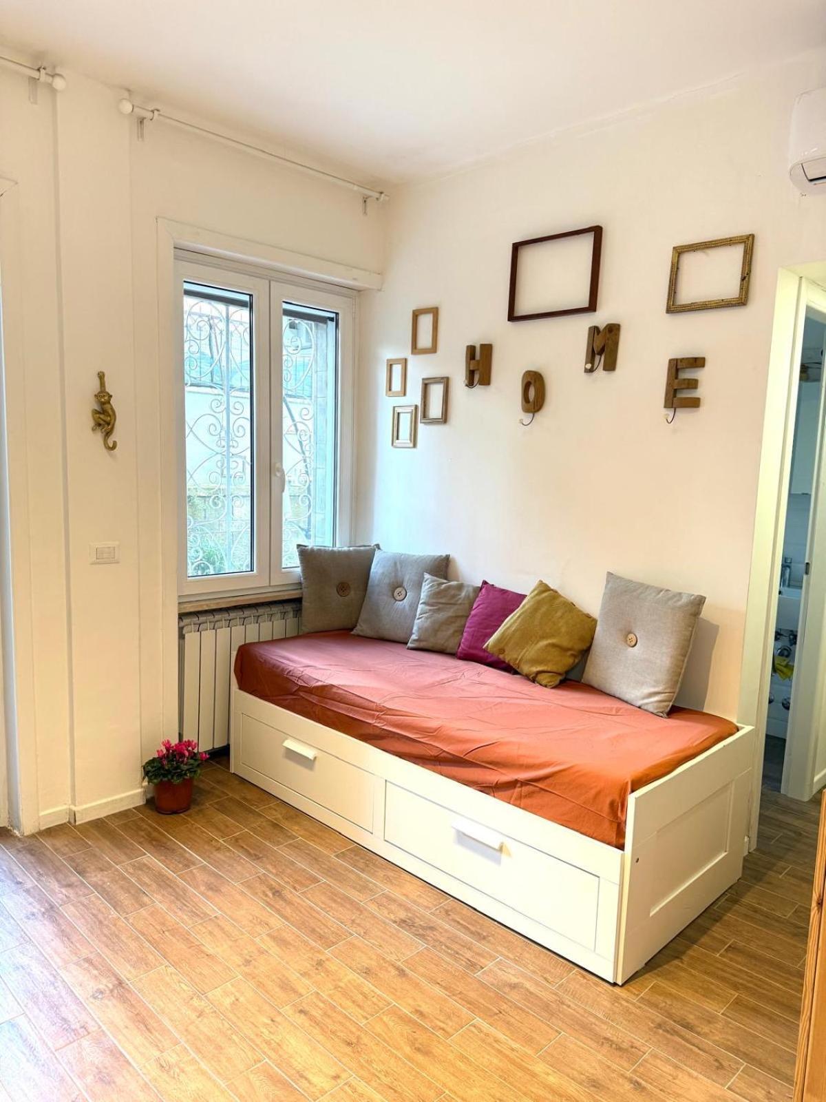 Apartment Happy House With Private Garden