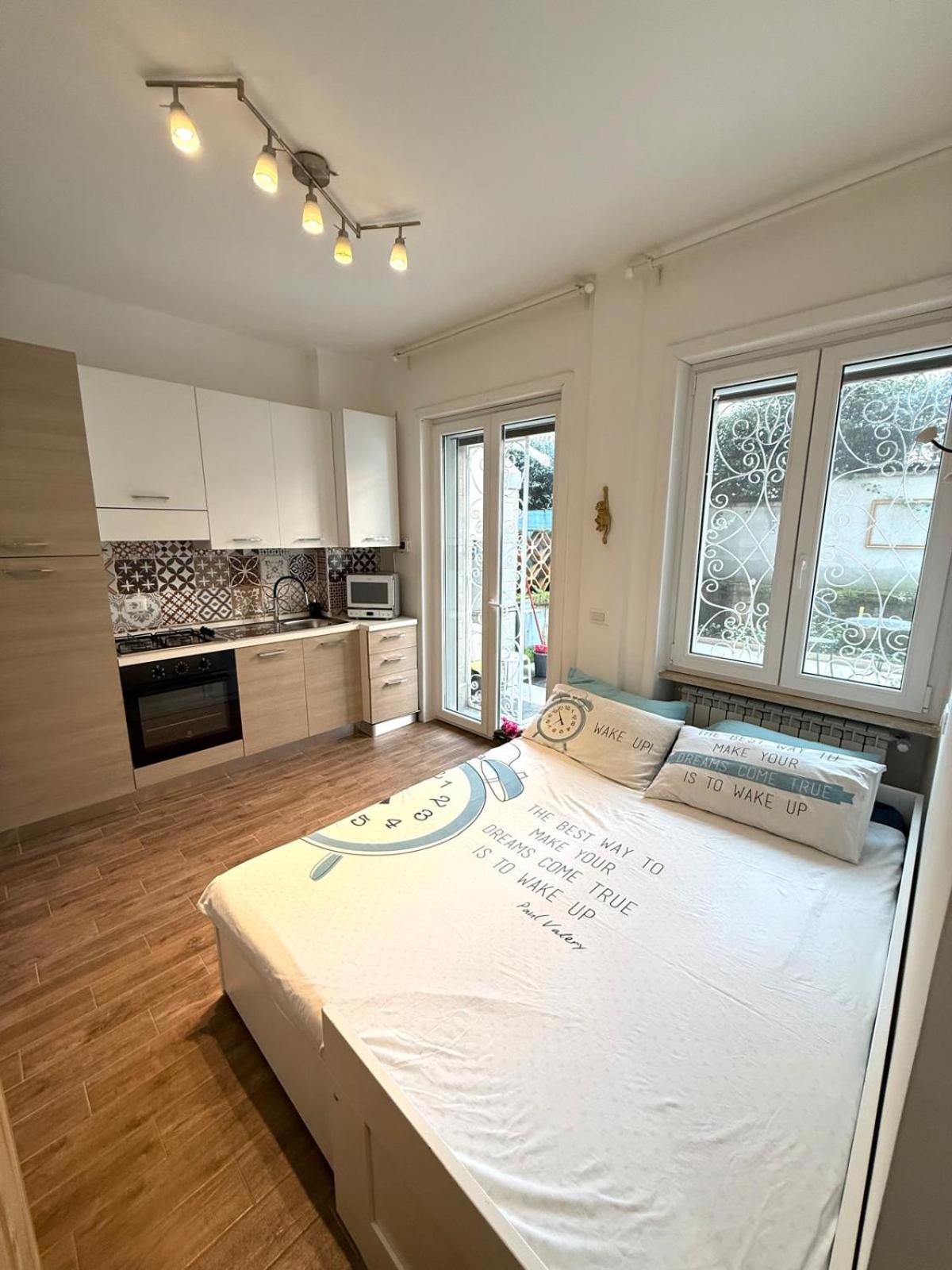 Happy House With Private Garden Apartment *